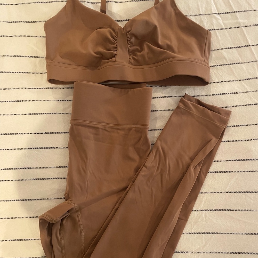All Access NYC workout leggings and sports bra set top size M leggings size S